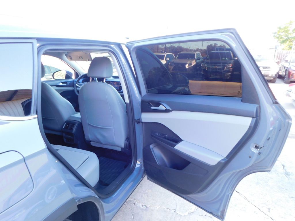 2022 Volkswagen Taos Image 51