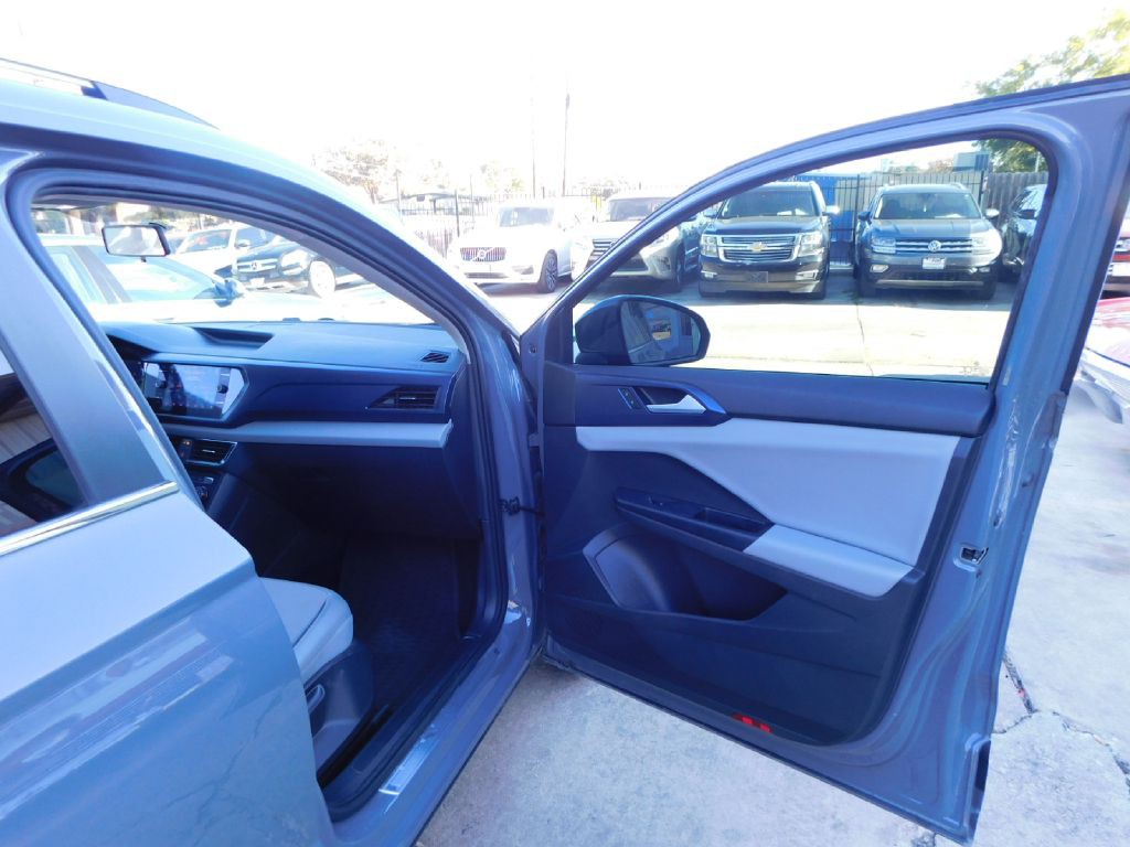 2022 Volkswagen Taos Image 53