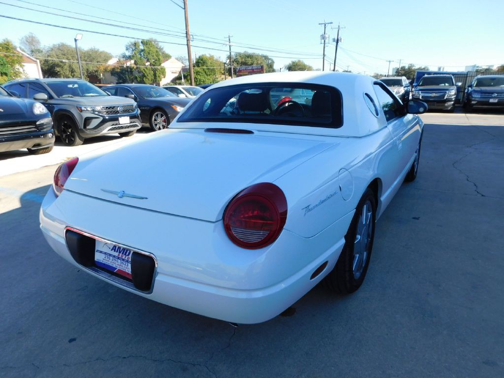 2002 Ford Thunderbird Image 7