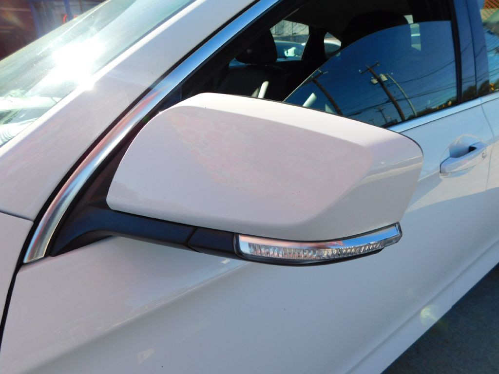 2019 Chevrolet Impala Image 16