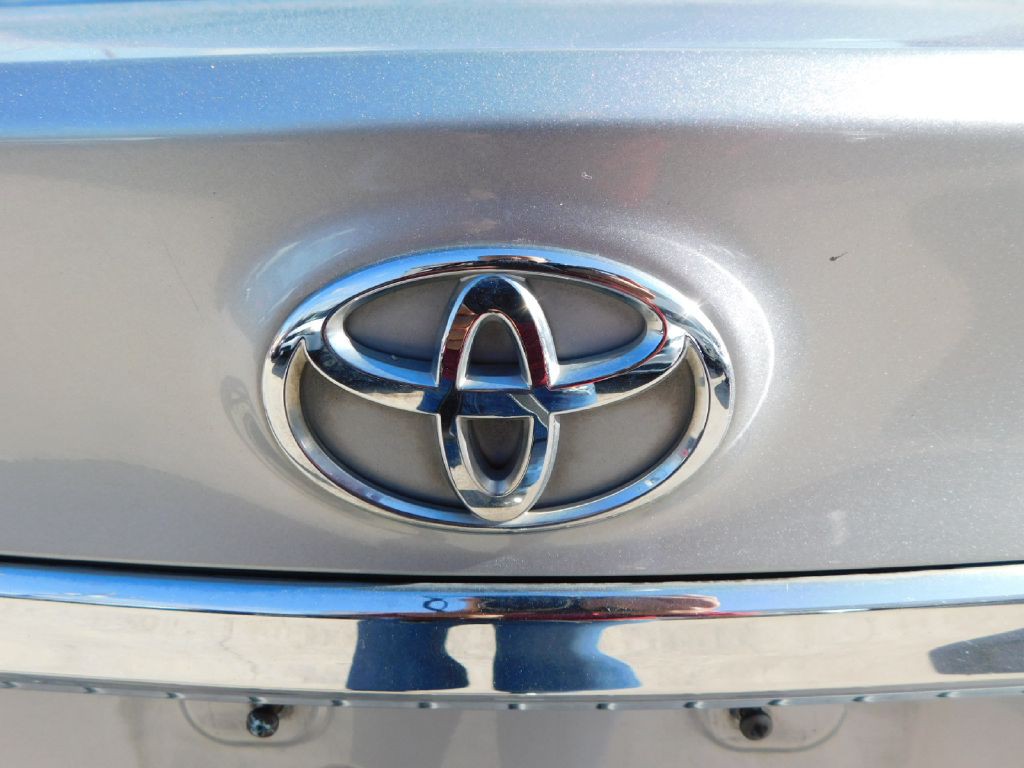 2016 Toyota Avalon Image 14