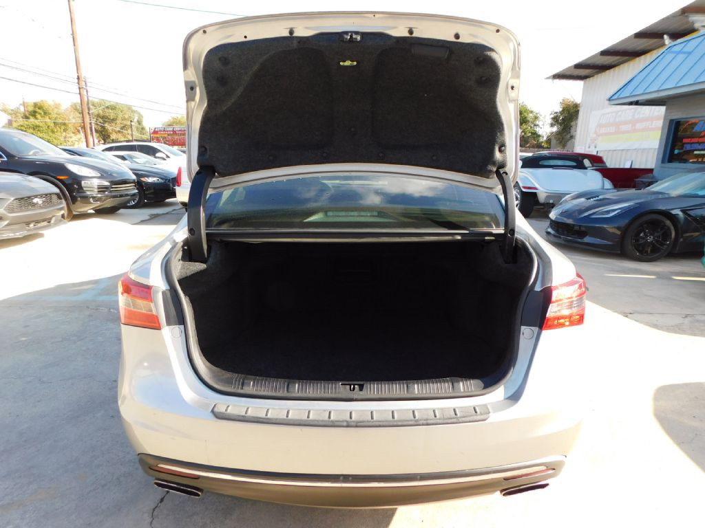 2016 Toyota Avalon Image 19