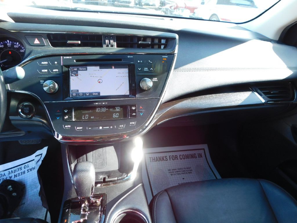 2016 Toyota Avalon Image 34