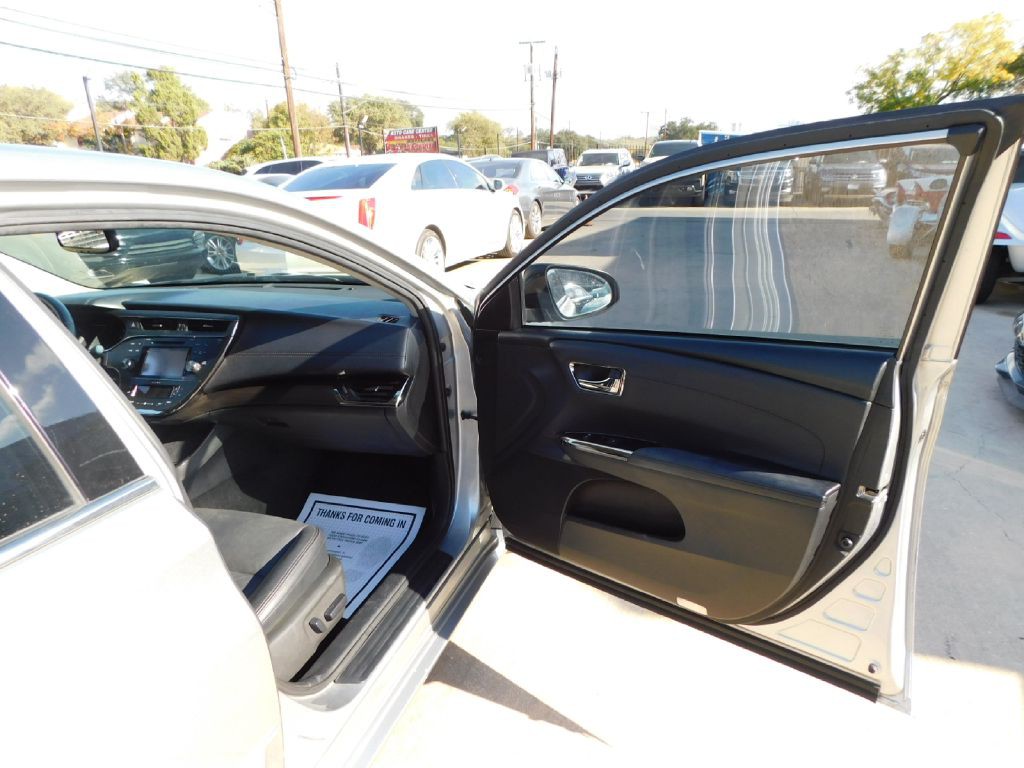 2016 Toyota Avalon Image 46