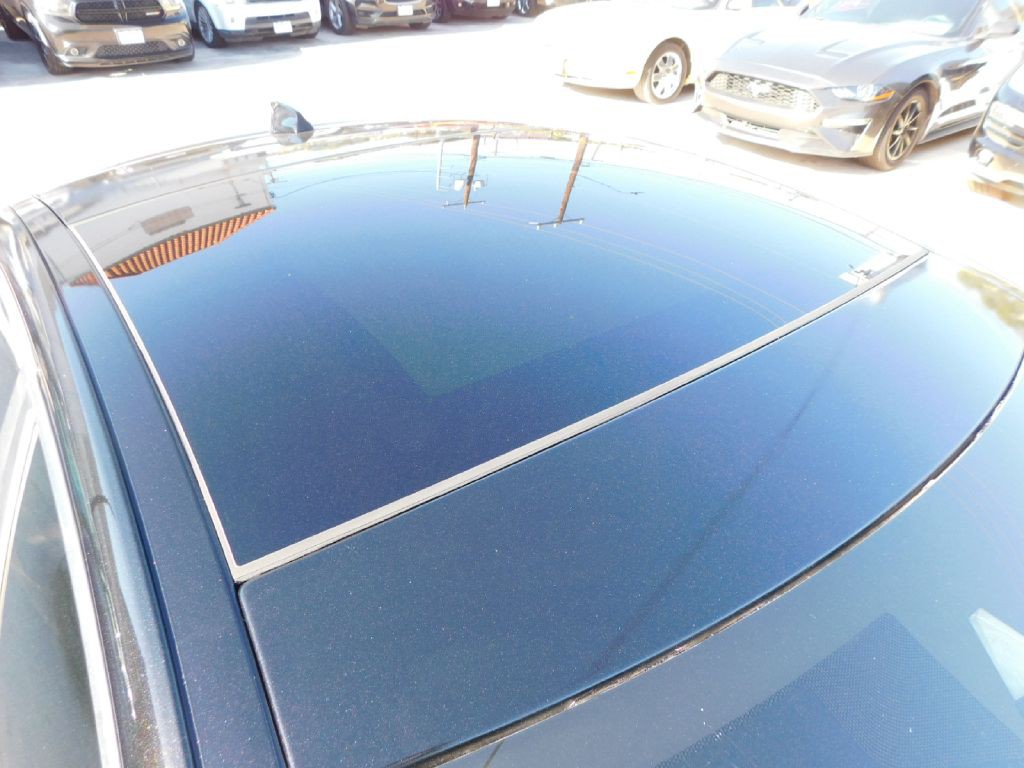 2017 Jaguar XE Image 46