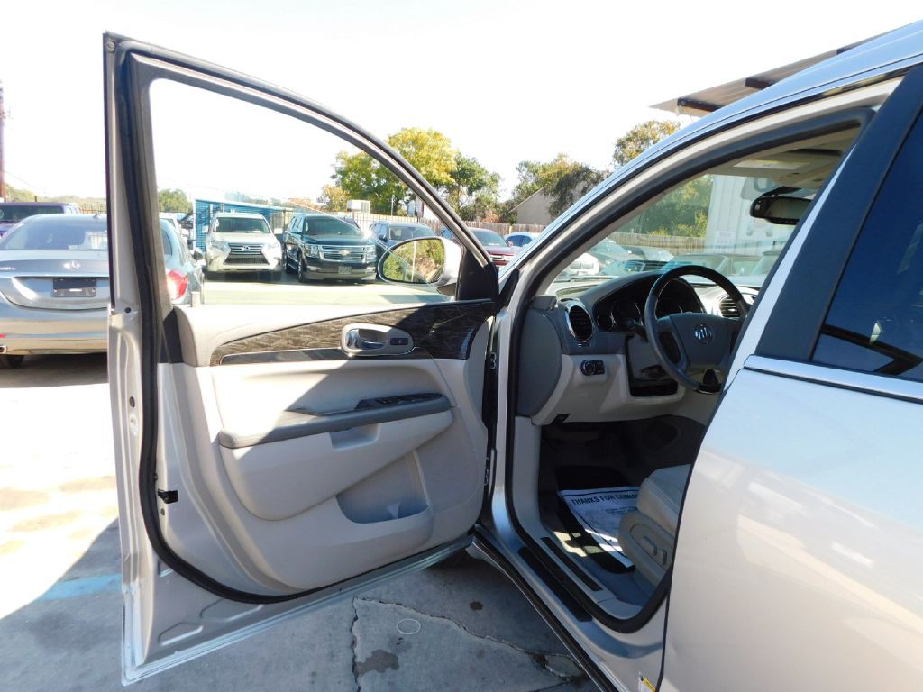 2014 Buick Enclave Image 24