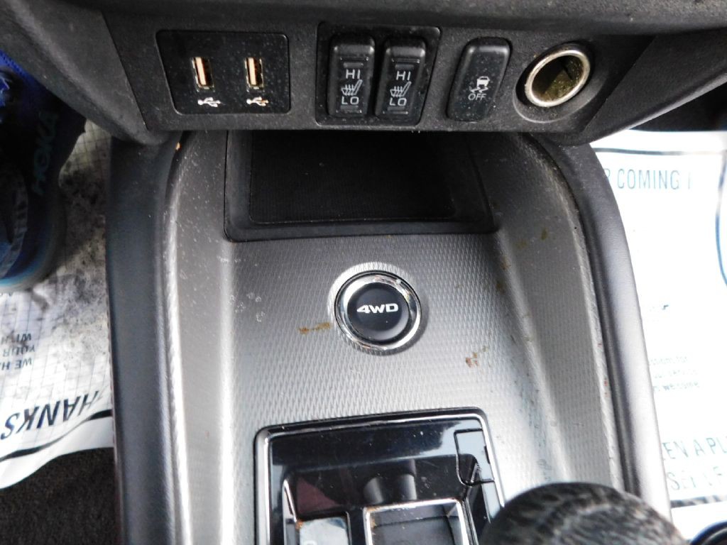 2022 Mitsubishi Outlander Image 24