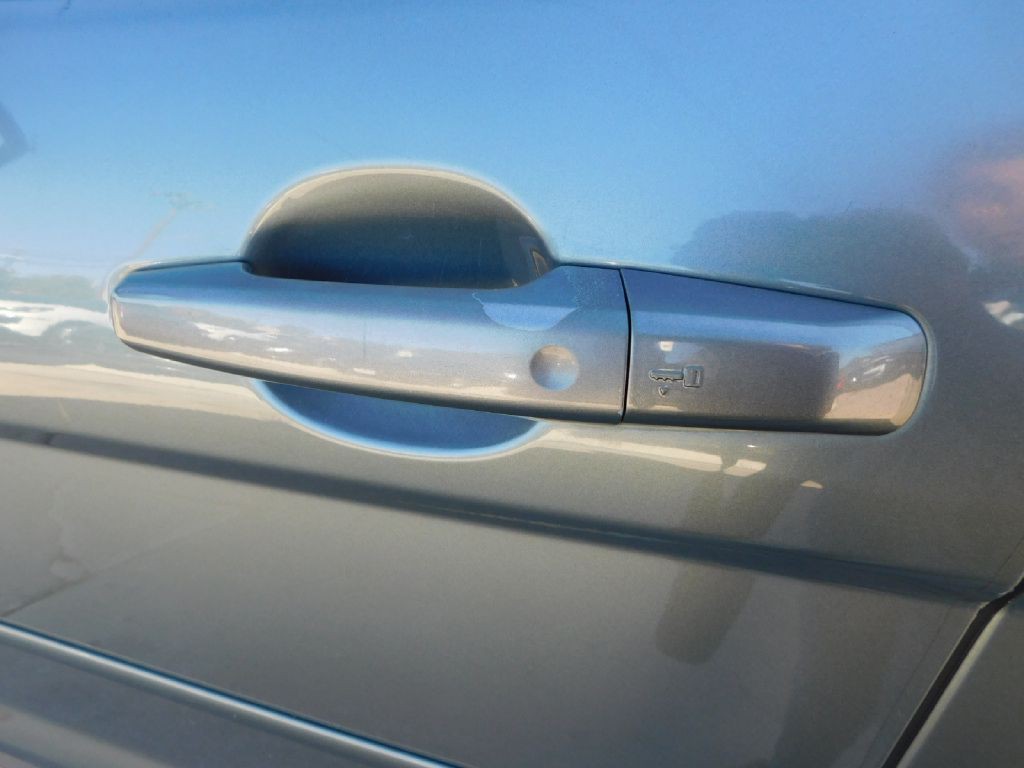 2015 Land Rover Range Rover Evoque Image 15