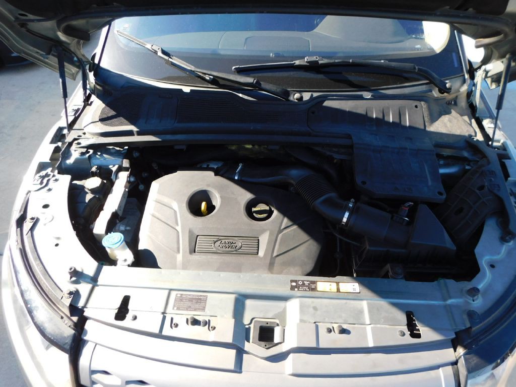 2015 Land Rover Range Rover Evoque Image 16