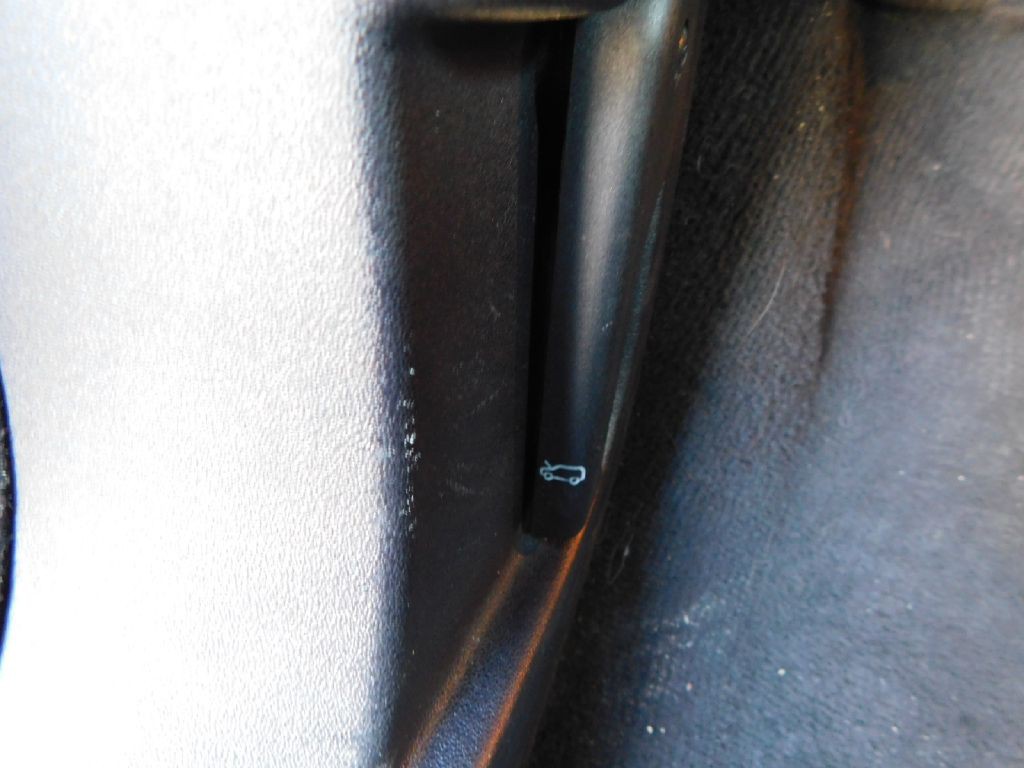 2015 Land Rover Range Rover Evoque Image 31