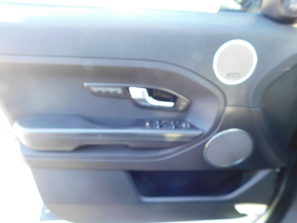 2015 Land Rover Range Rover Evoque Image 34