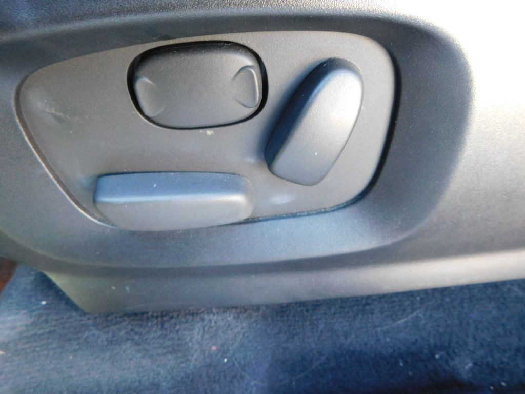 2015 Land Rover Range Rover Evoque Image 35