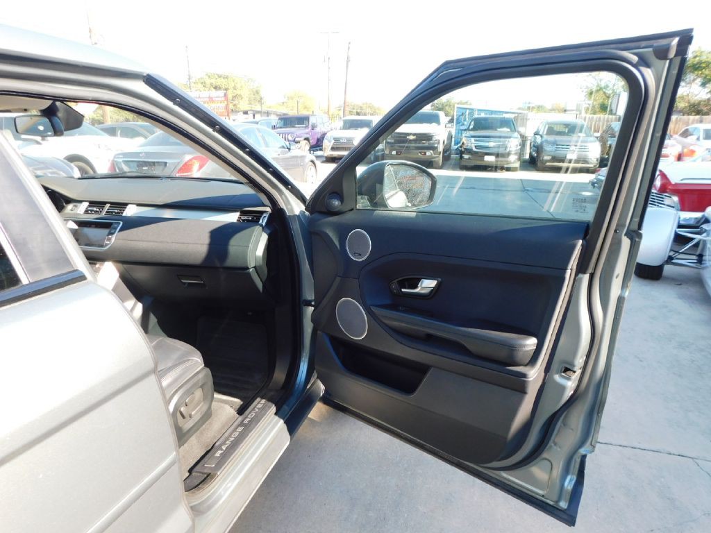 2015 Land Rover Range Rover Evoque Image 52