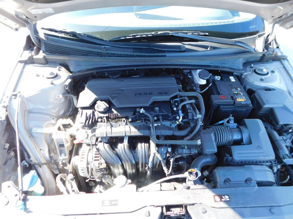 2023 Hyundai Elantra Image 11