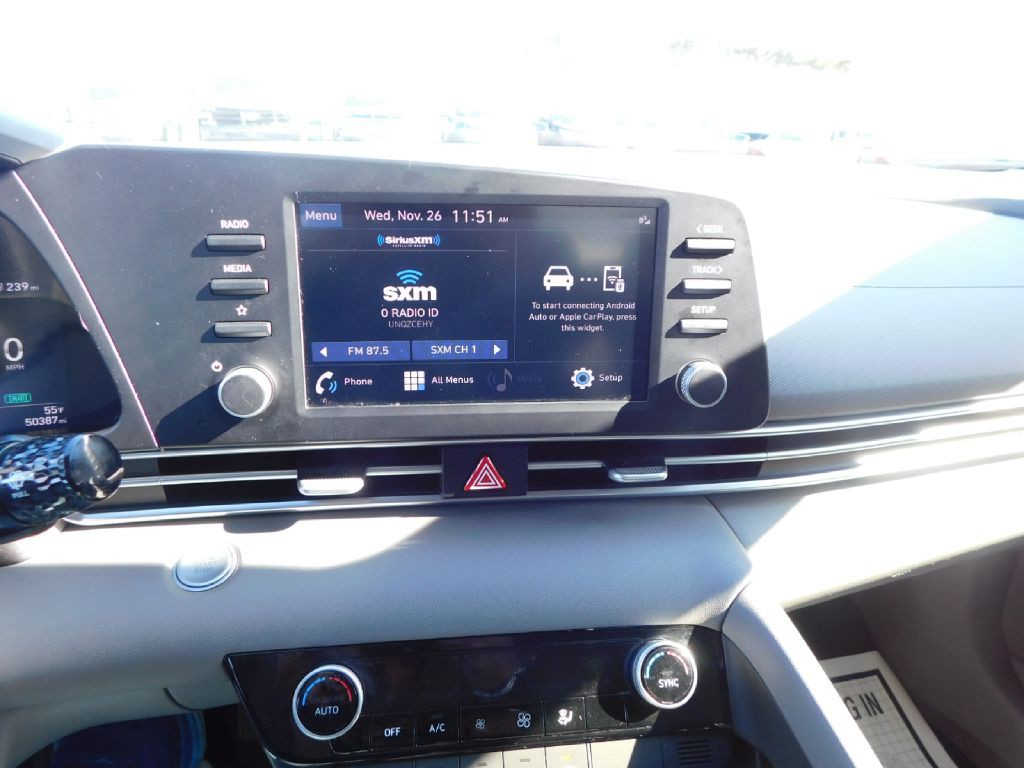 2023 Hyundai Elantra Image 22