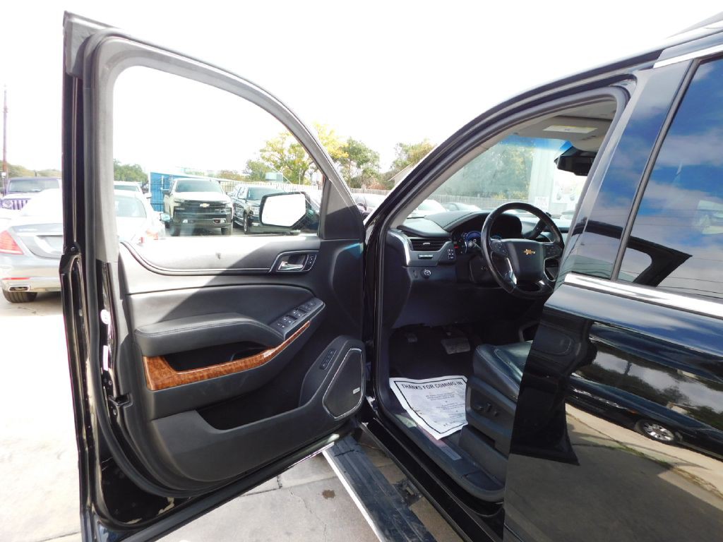 2018 Chevrolet Suburban Image 27