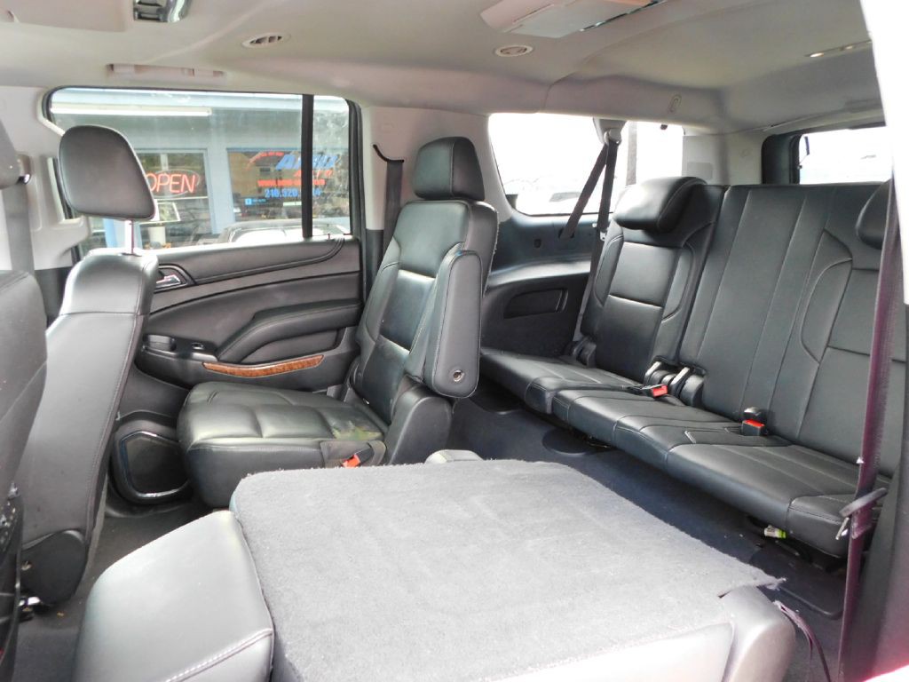 2018 Chevrolet Suburban Image 31