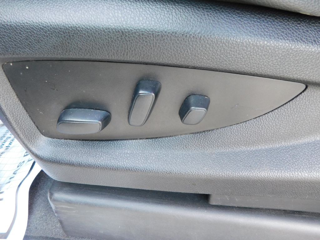 2018 Chevrolet Suburban Image 38