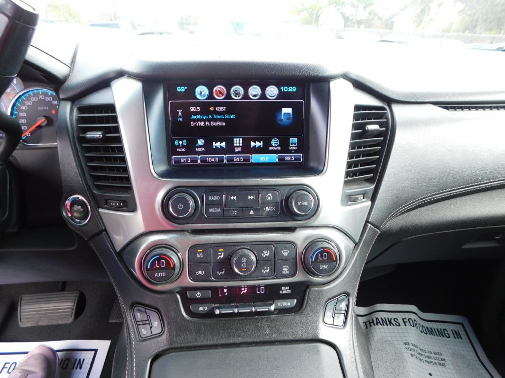 2018 Chevrolet Suburban Image 39