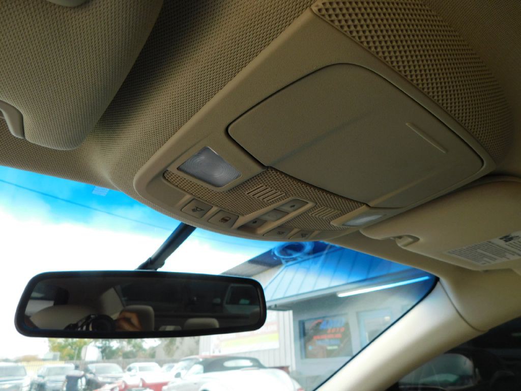 2016 Lincoln MKZ Image 43