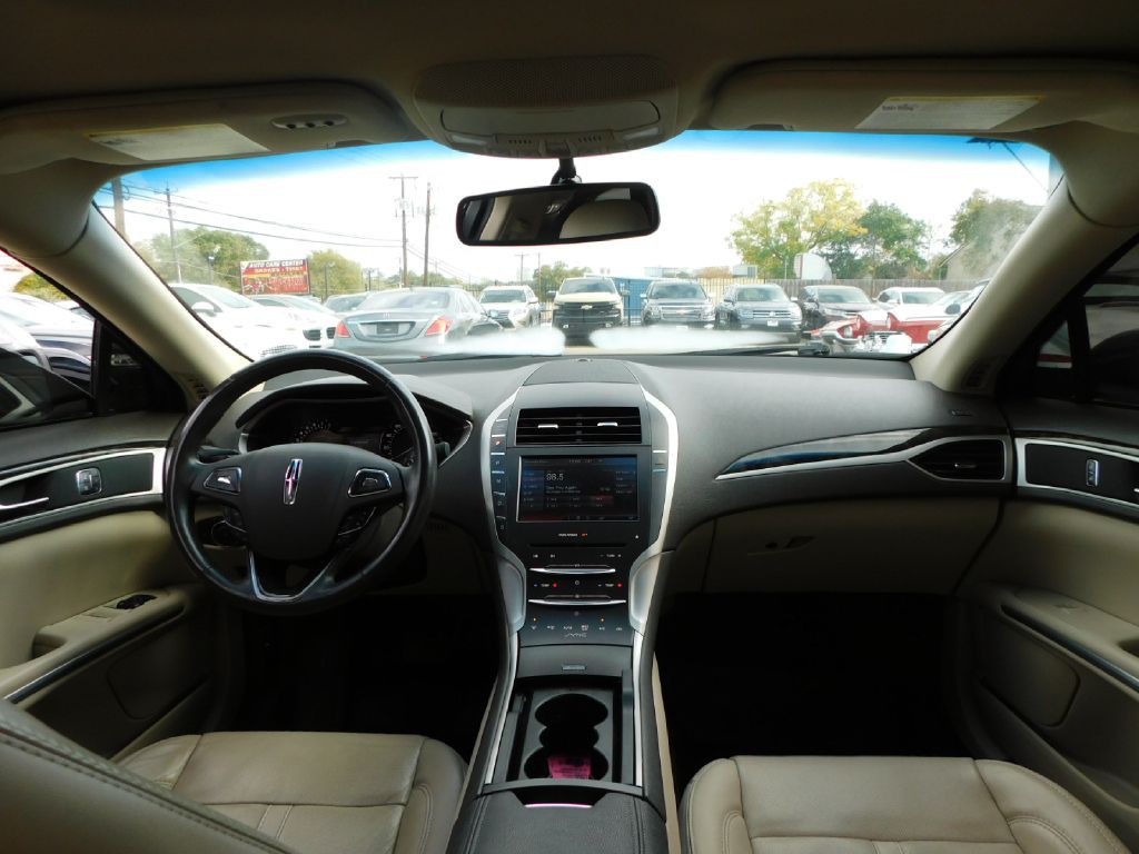 2016 Lincoln MKZ Image 47