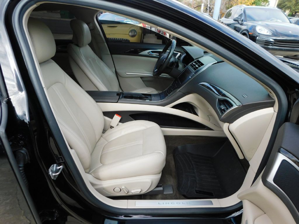 2016 Lincoln MKZ Image 51