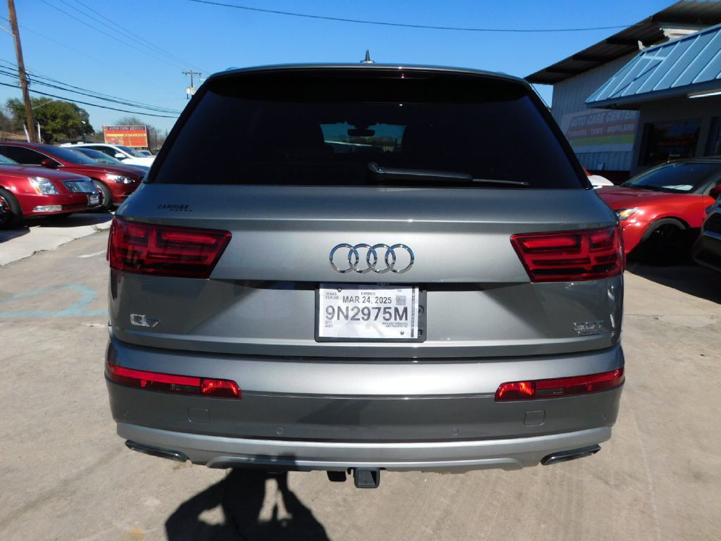 2017 Audi Q7 Image 6