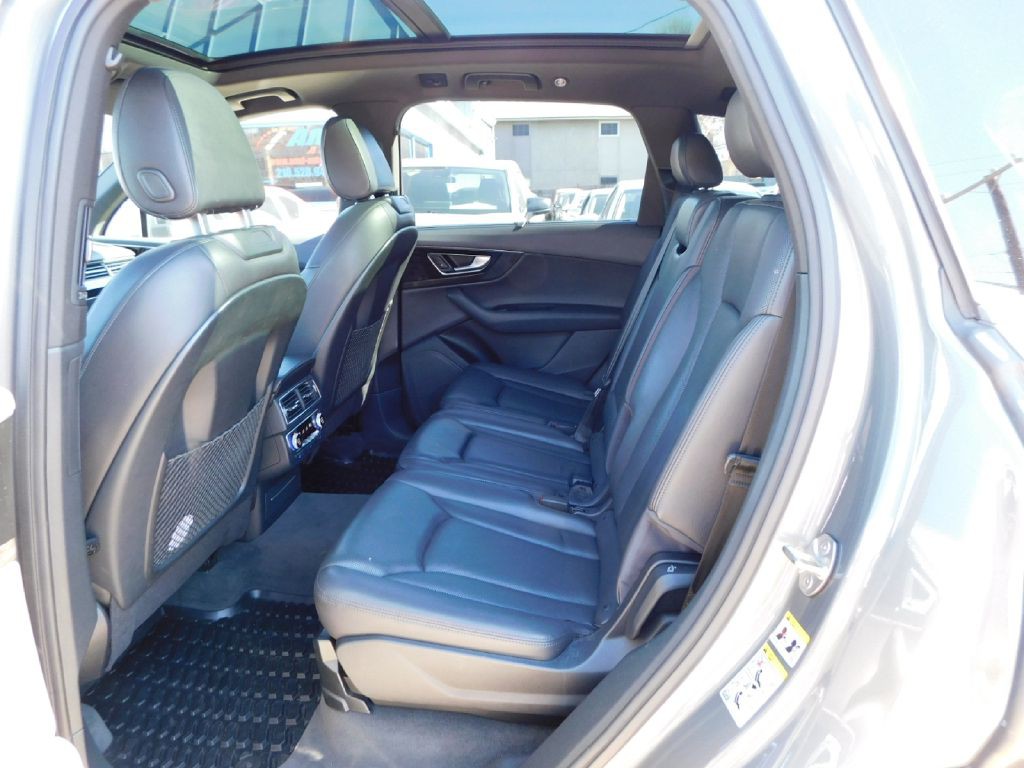 2017 Audi Q7 Image 25