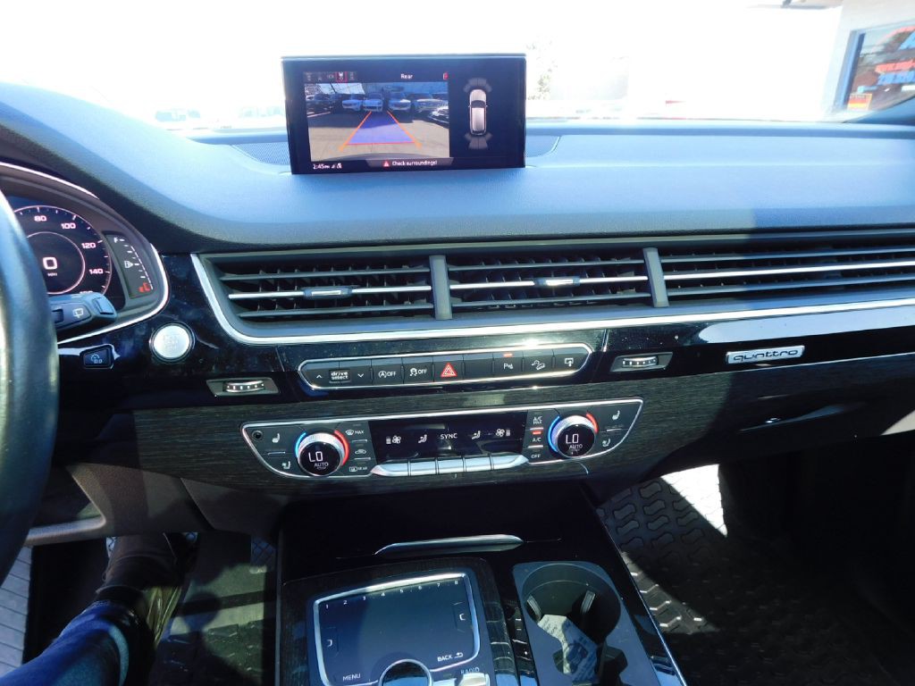 2017 Audi Q7 Image 39