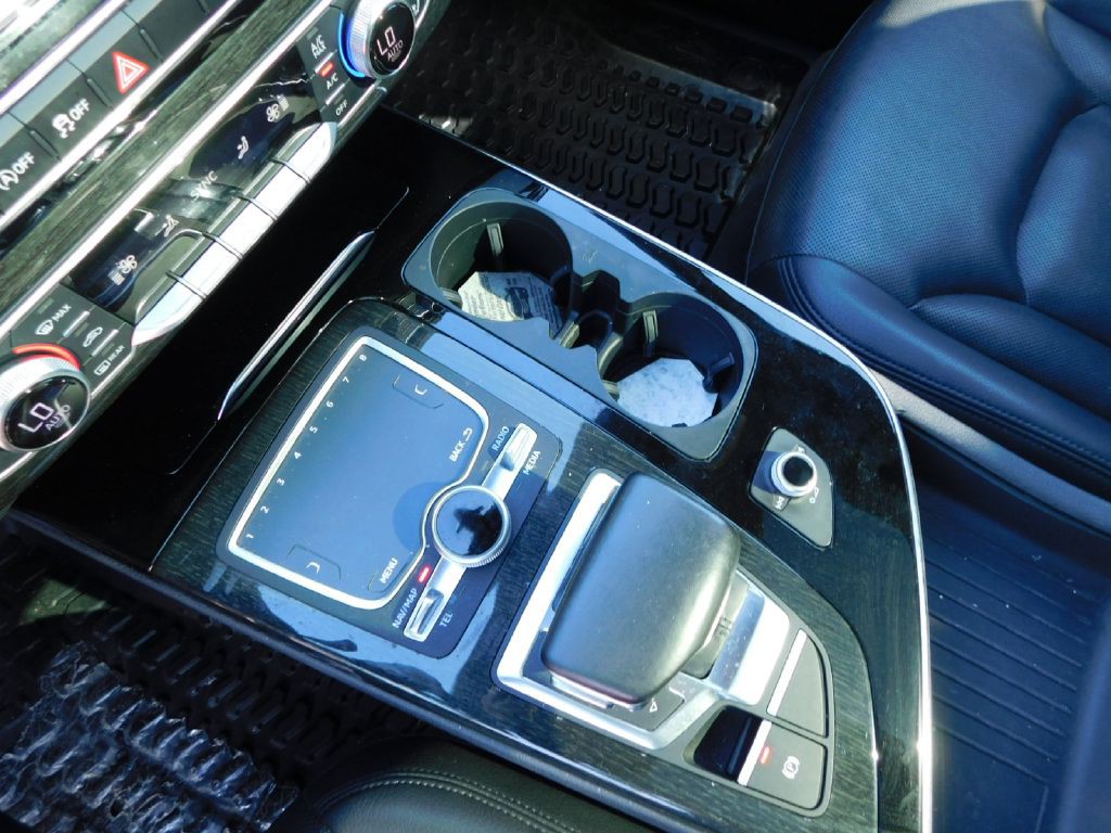 2017 Audi Q7 Image 40