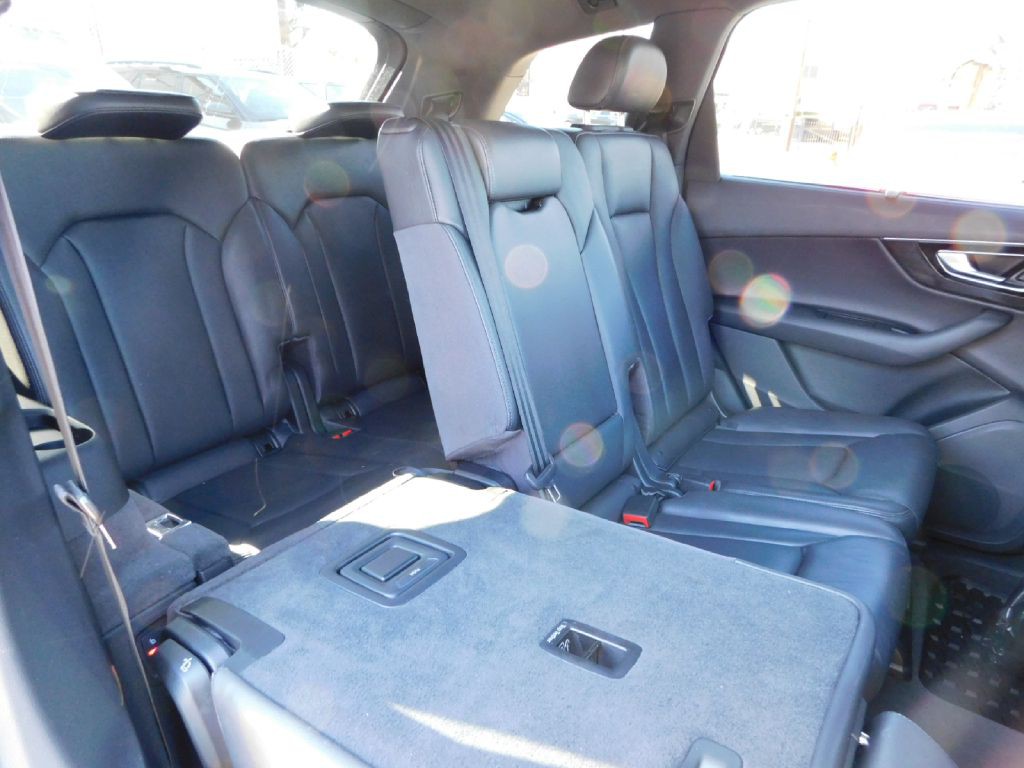 2017 Audi Q7 Image 50