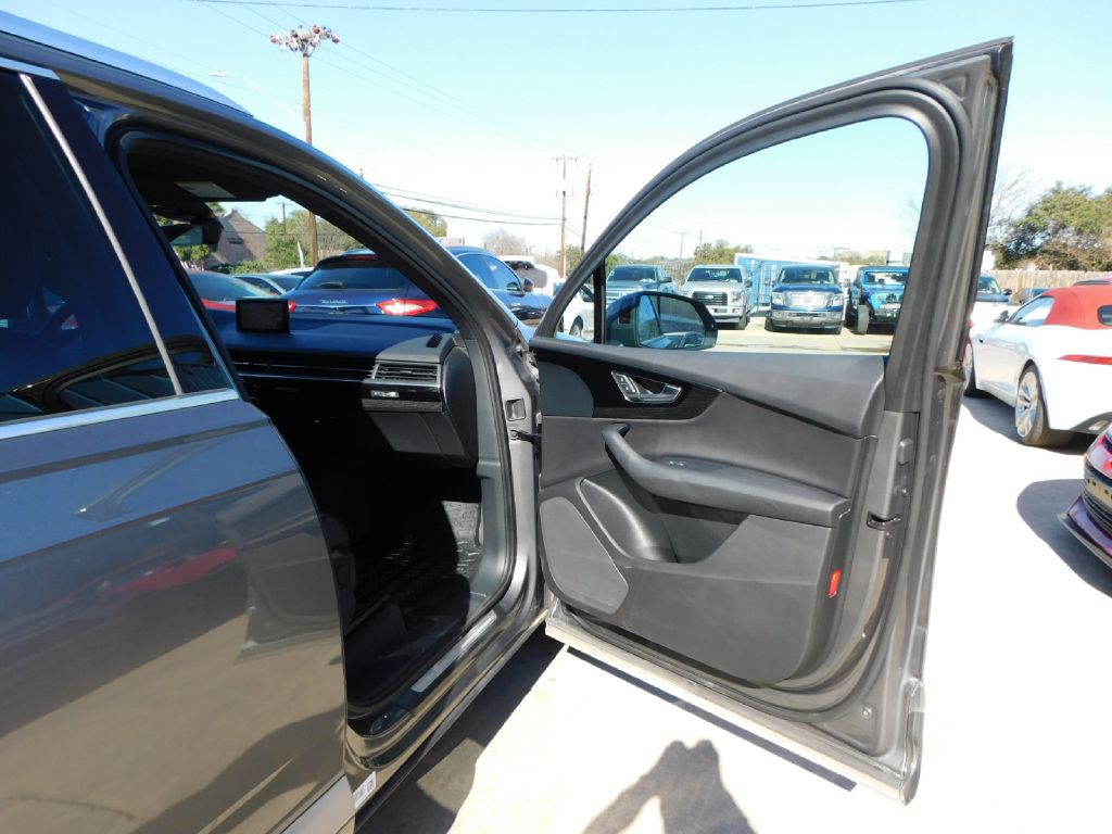 2017 Audi Q7 Image 55