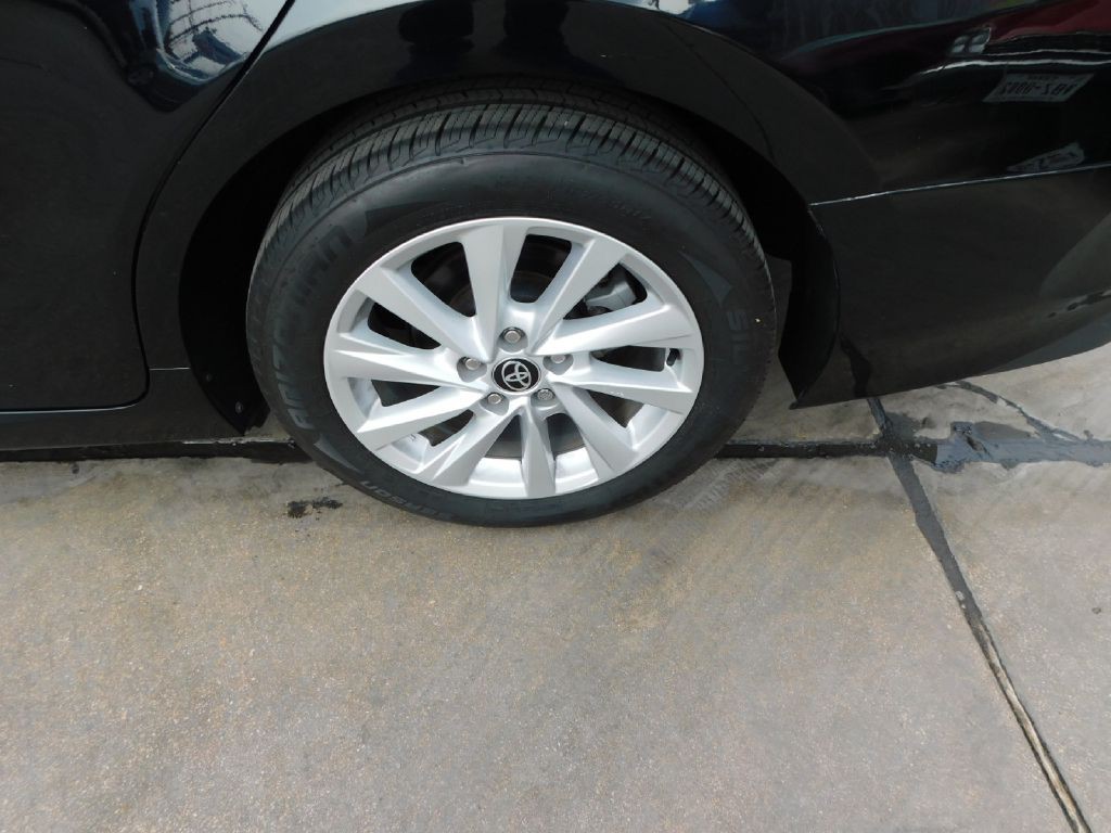 2023 Toyota Camry Image 10