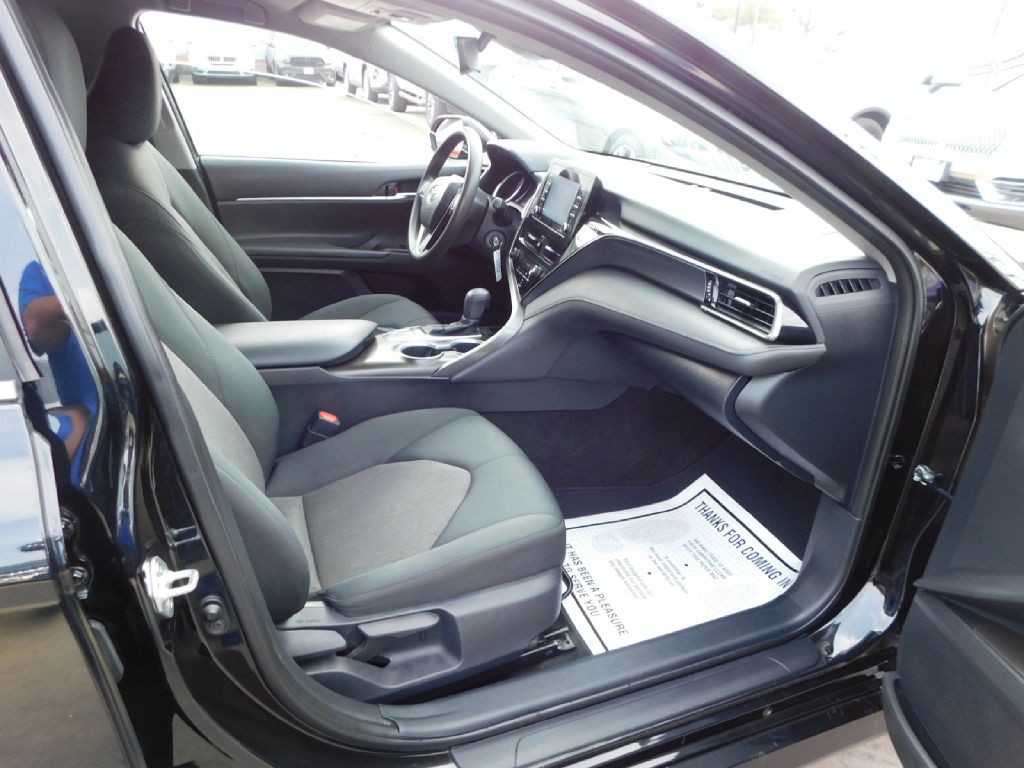 2023 Toyota Camry Image 13