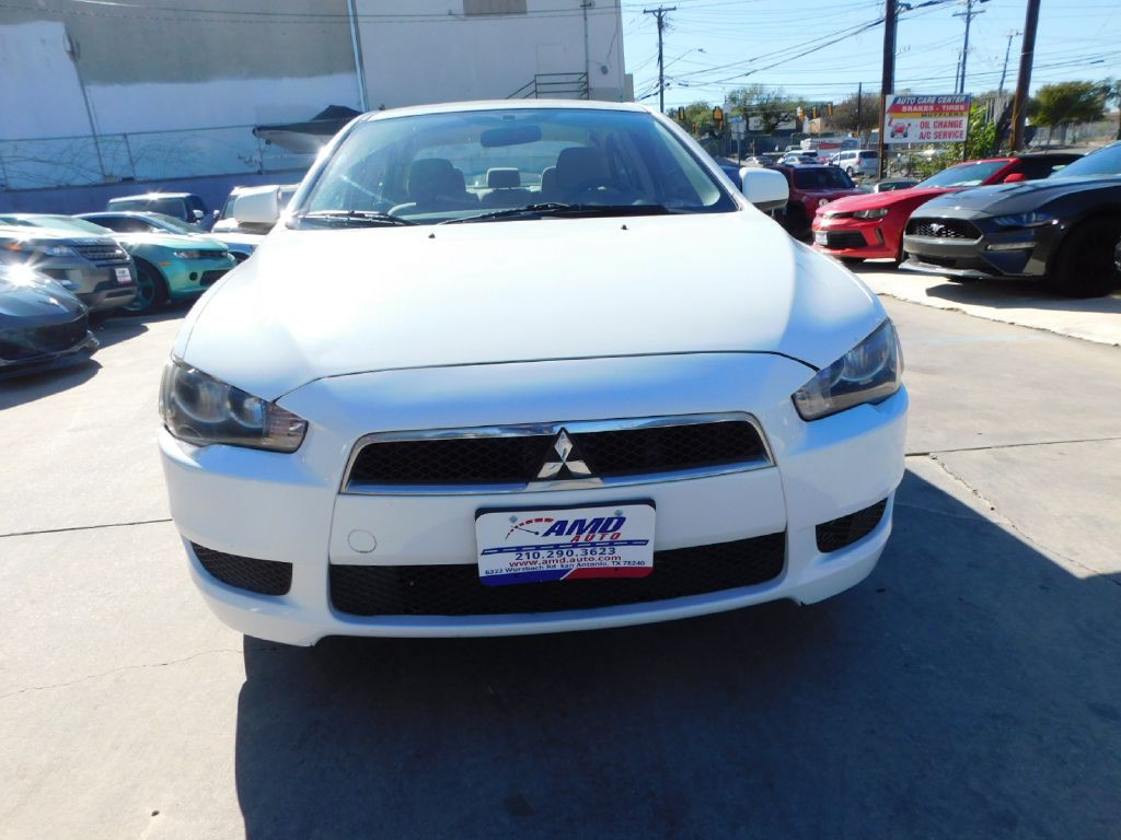 2013 Mitsubishi Lancer Image 2