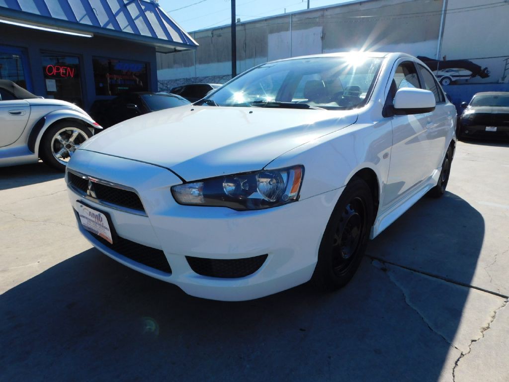 2013 Mitsubishi Lancer Image 3