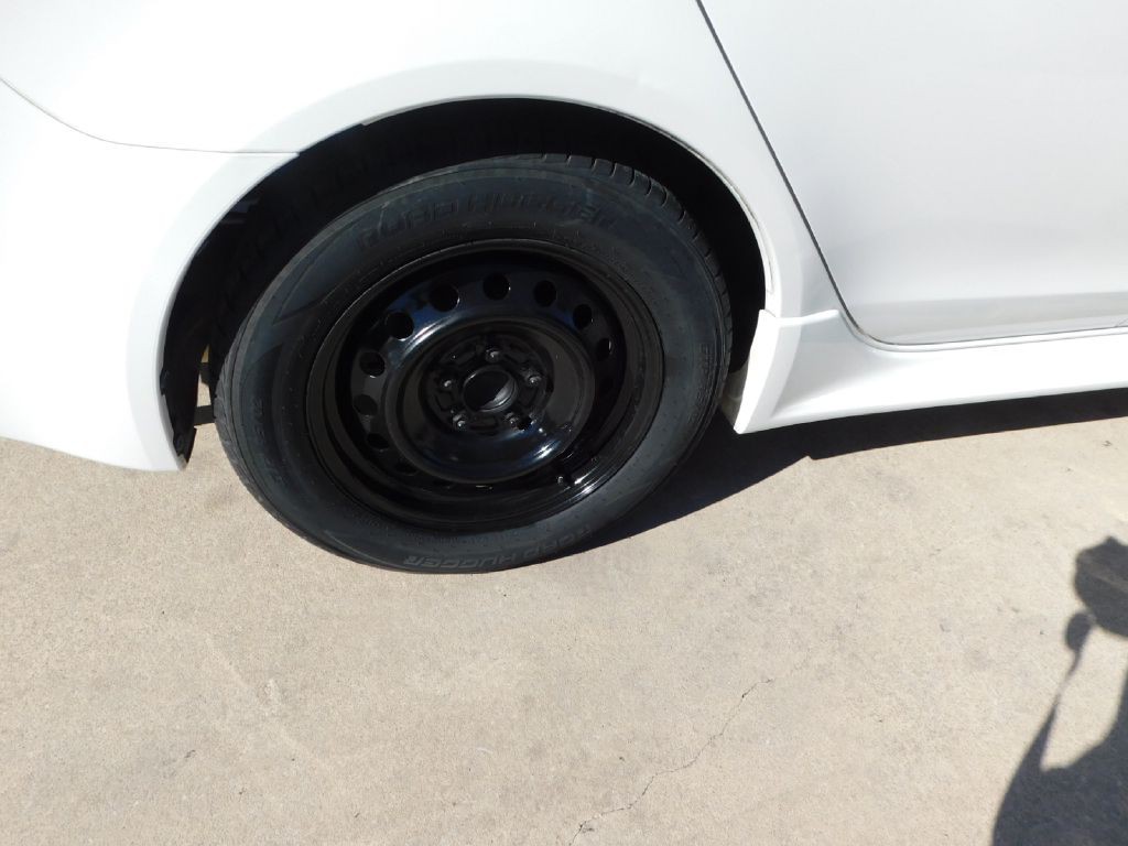 2013 Mitsubishi Lancer Image 10