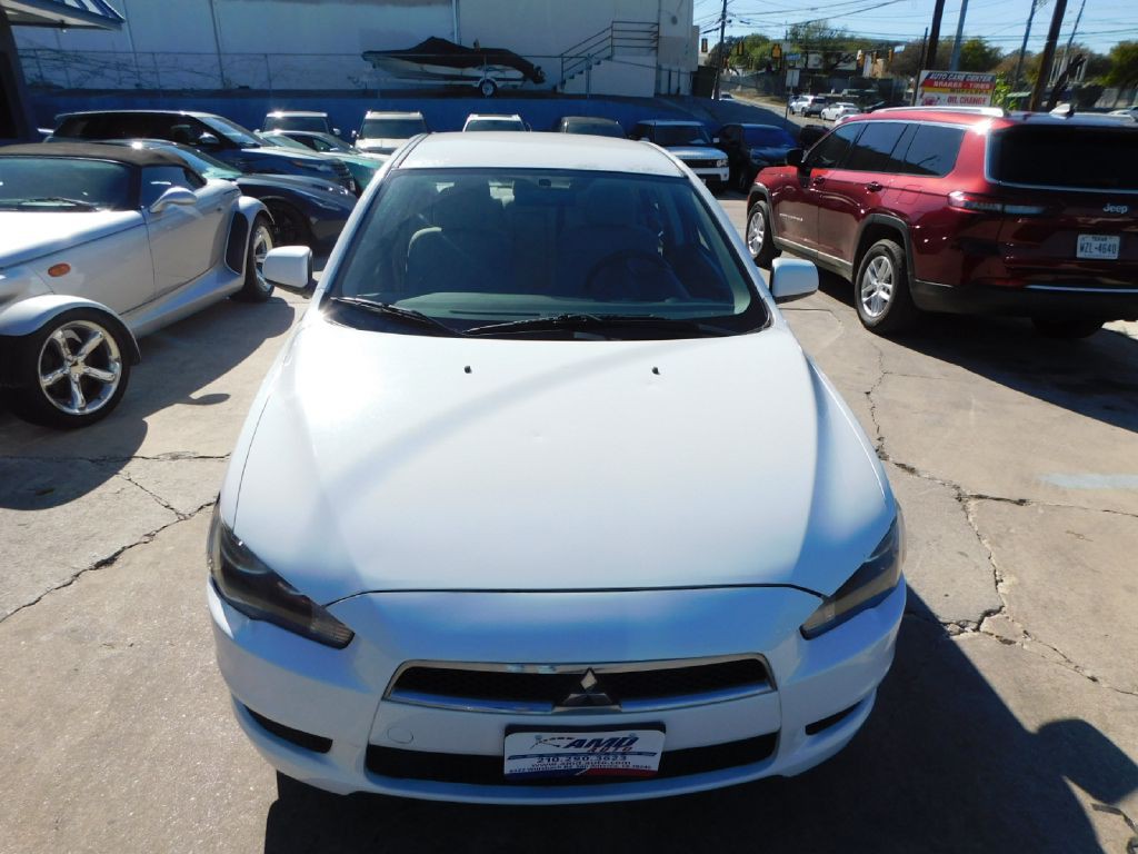 2013 Mitsubishi Lancer Image 25