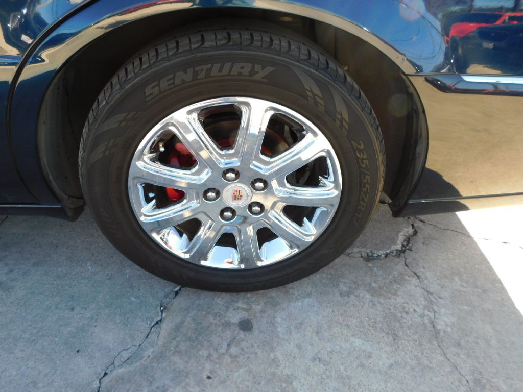 2009 Cadillac DTS Image 10