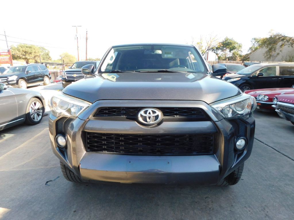 2015 Toyota 4Runner Image 2