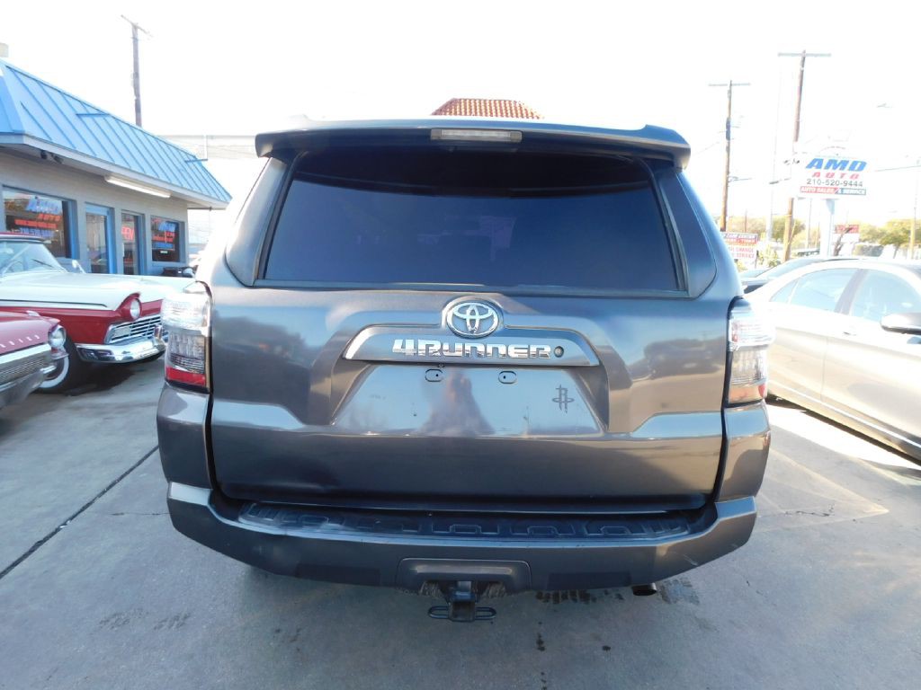 2015 Toyota 4Runner Image 6
