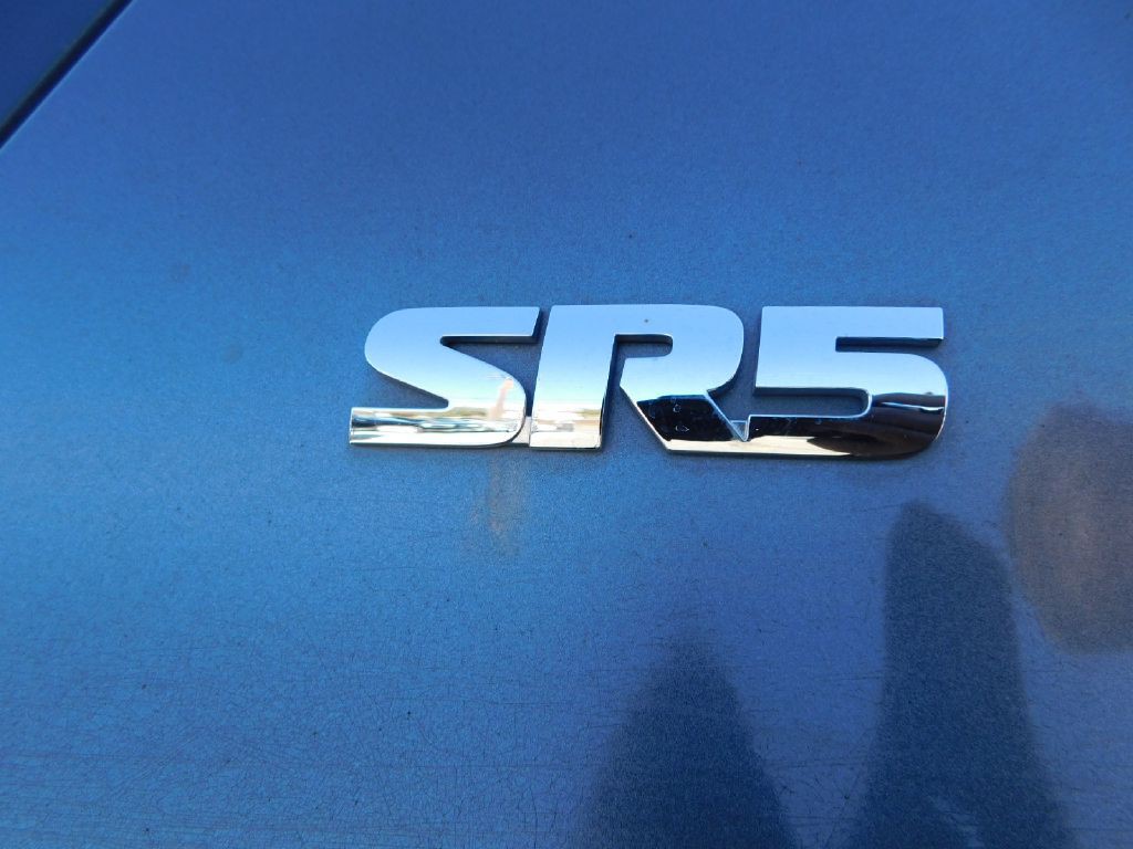 2015 Toyota 4Runner Image 11