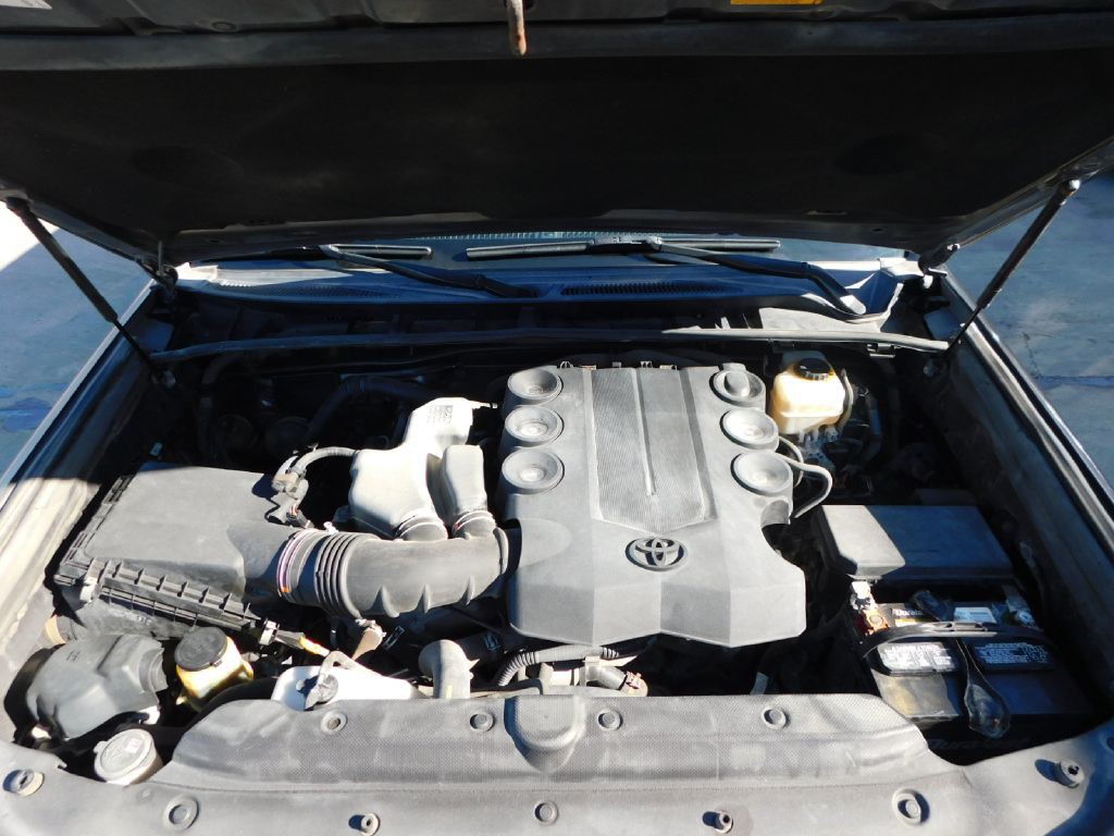 2015 Toyota 4Runner Image 14