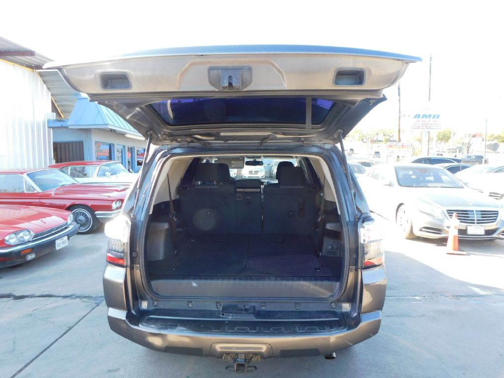 2015 Toyota 4Runner Image 17