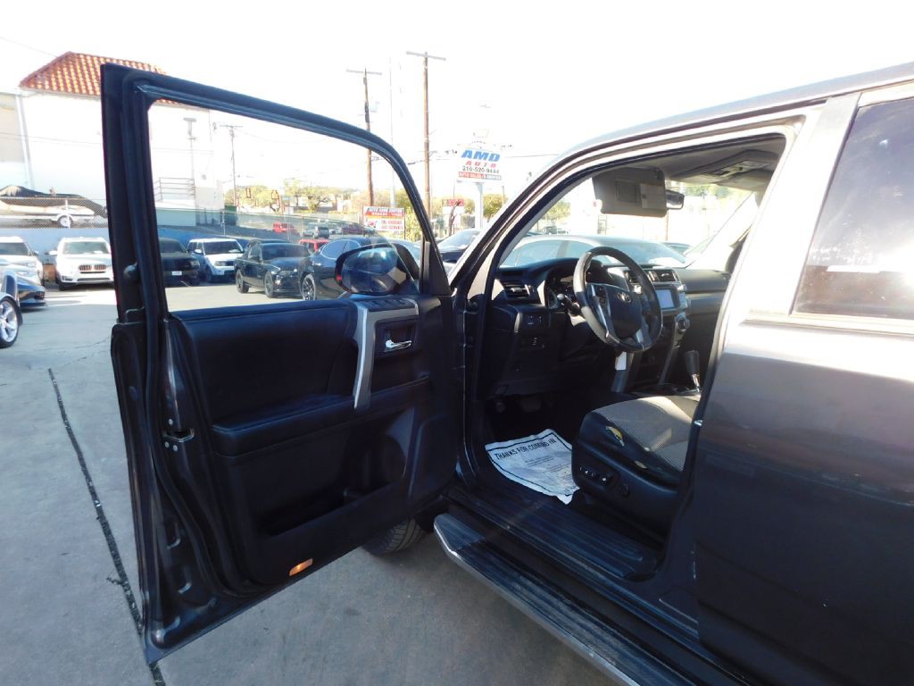 2015 Toyota 4Runner Image 19