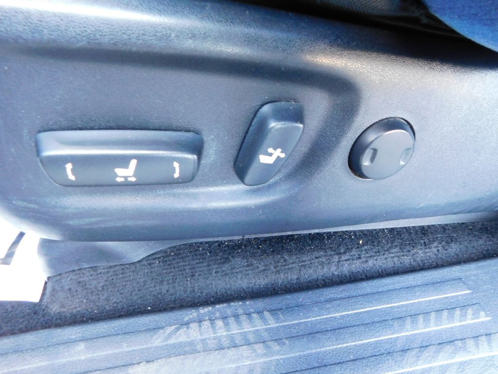 2015 Toyota 4Runner Image 30