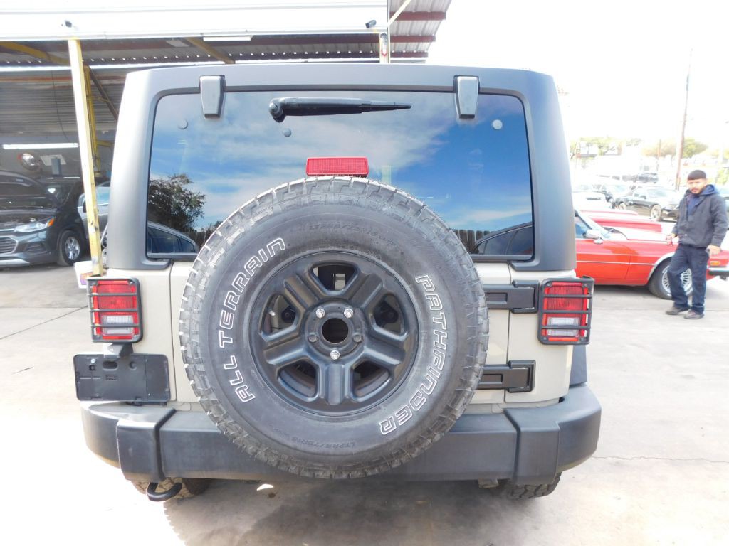 2017 Jeep Wrangler Unlimited Image 6