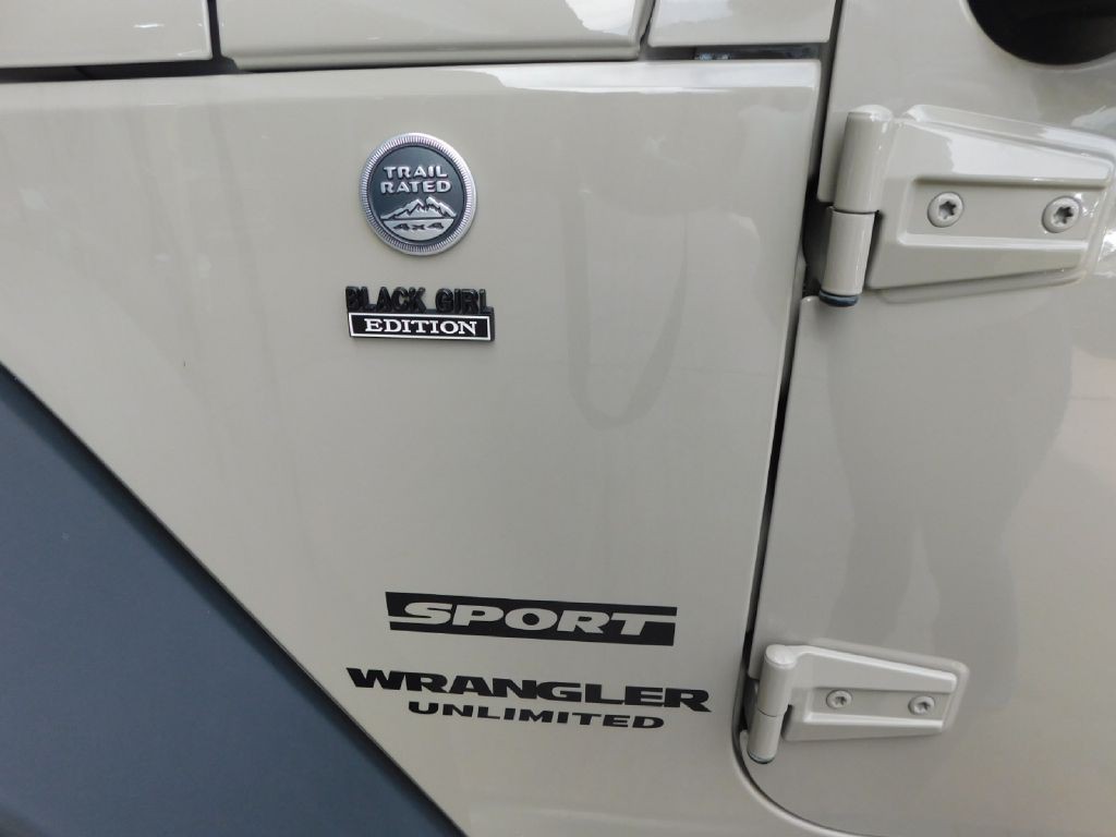2017 Jeep Wrangler Unlimited Image 12