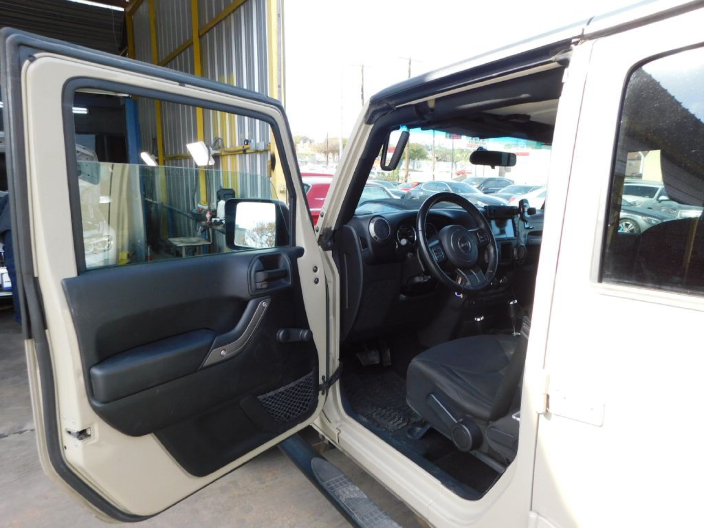 2017 Jeep Wrangler Unlimited Image 18