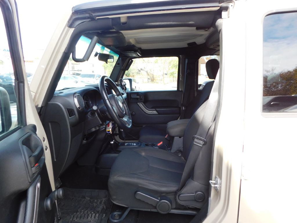 2017 Jeep Wrangler Unlimited Image 19